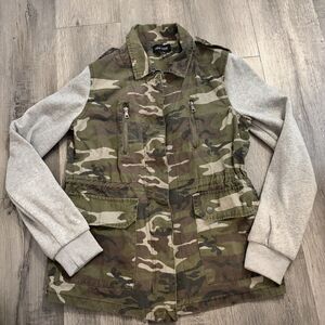 Full Zip Button Camo Utility Jacket Women's Size medium New Look Camouflage